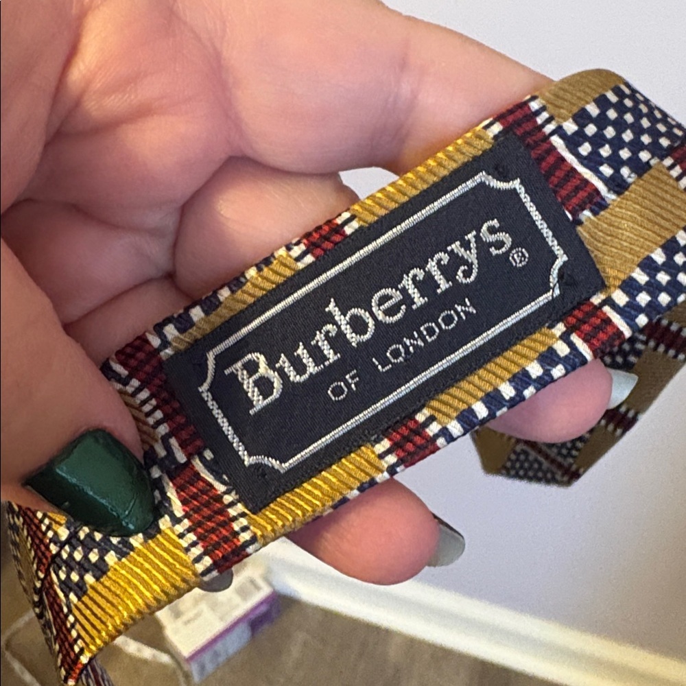 Burberrys of London Vintage Silk Hand Sewn Geometric Checkerboard Necktie Tie - Picture 5 of 12